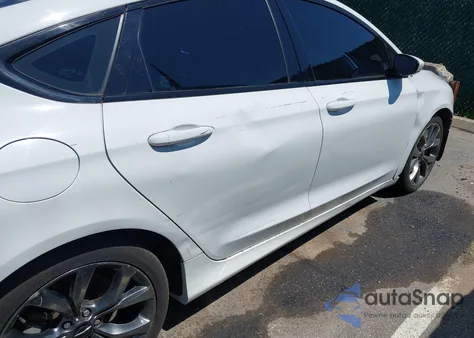 2015 Chrysler 200 S z USA, uszkodzony, nr VIN 1C3CCCDG2FN627764